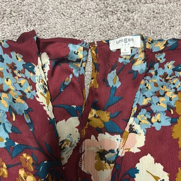 Burgundy floral blouse - Picture 4 of 10